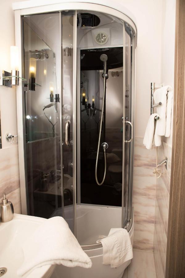 Mini Elegant Hotell Kiev Eksteriør bilde