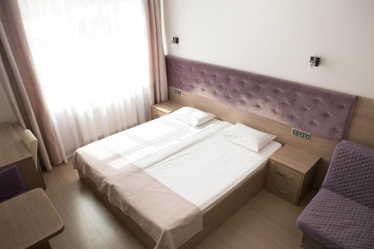 Mini Elegant Hotell Kiev Eksteriør bilde