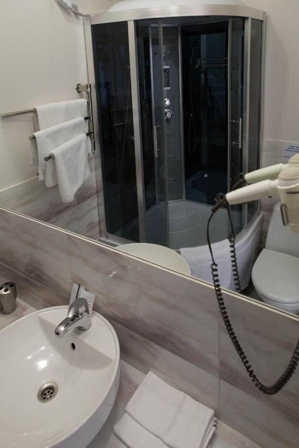 Mini Elegant Hotell Kiev Eksteriør bilde